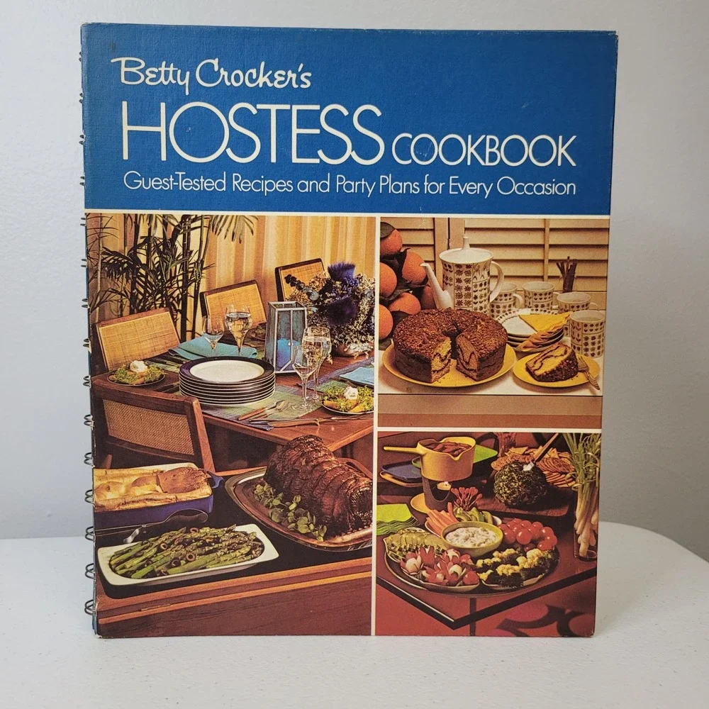 Betty Crocker Hostess Cookbook 1972 Fifth Printing Spiral‎ Hardcover